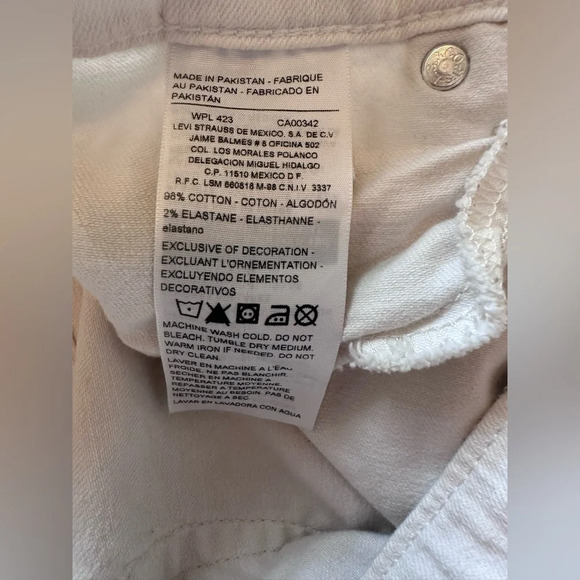 Signature By Levi Strauss & Co Women's size 4/27 White Drestressed Mid-Rise - Picture 8 of 9